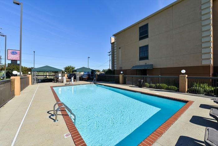 Comfort Suites Monroe Zewnętrze zdjęcie