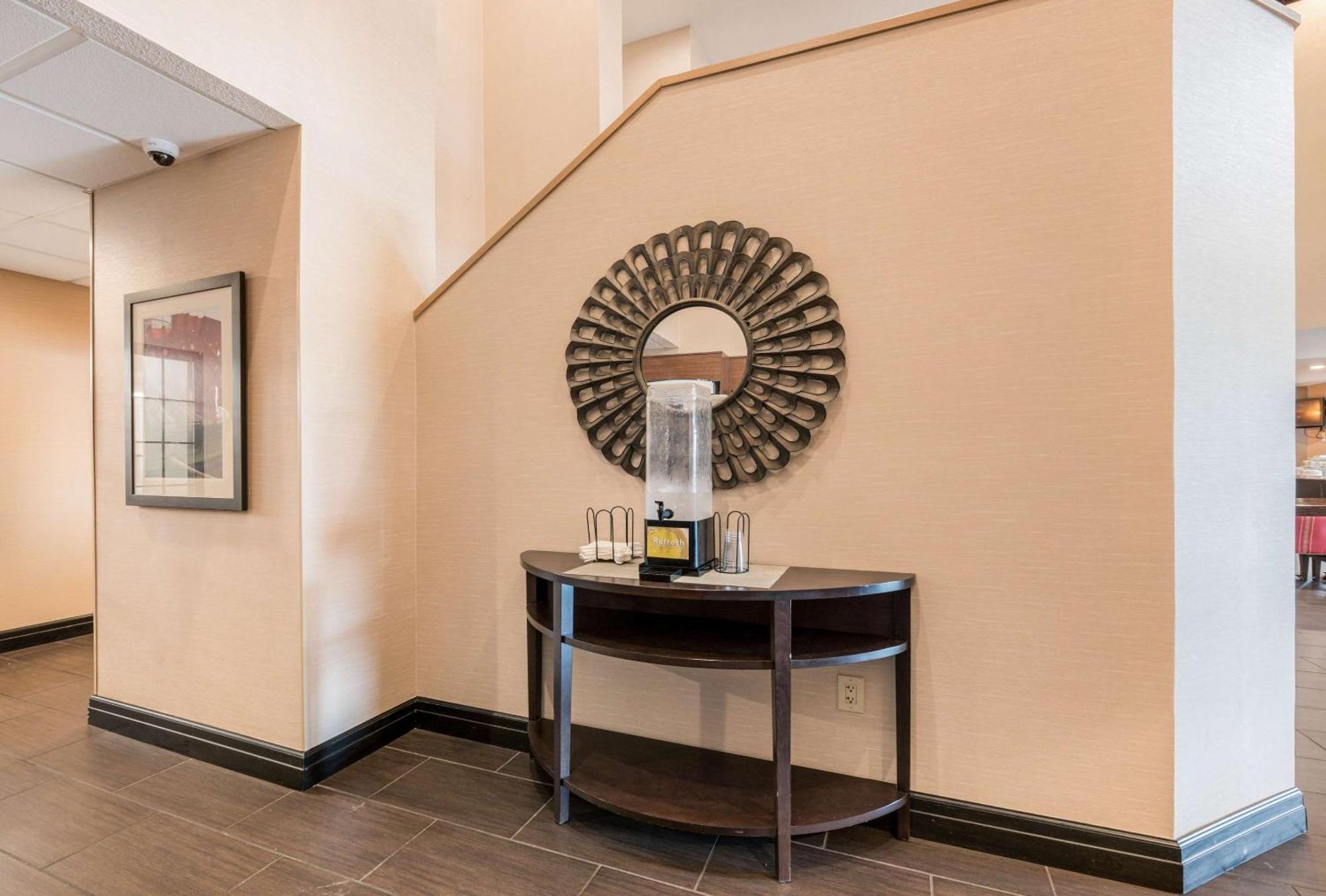 Comfort Suites Monroe Zewnętrze zdjęcie