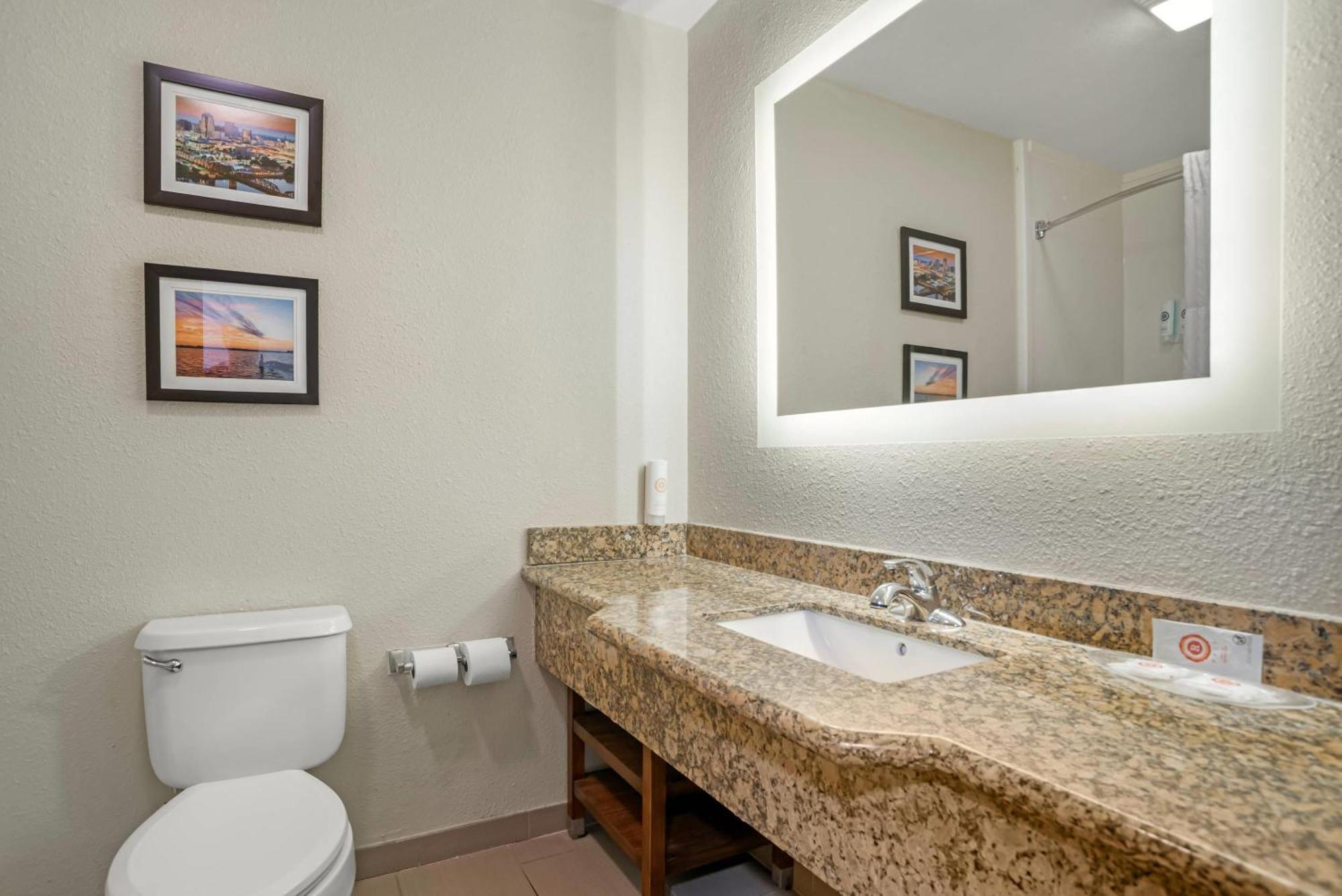 Comfort Suites Monroe Zewnętrze zdjęcie